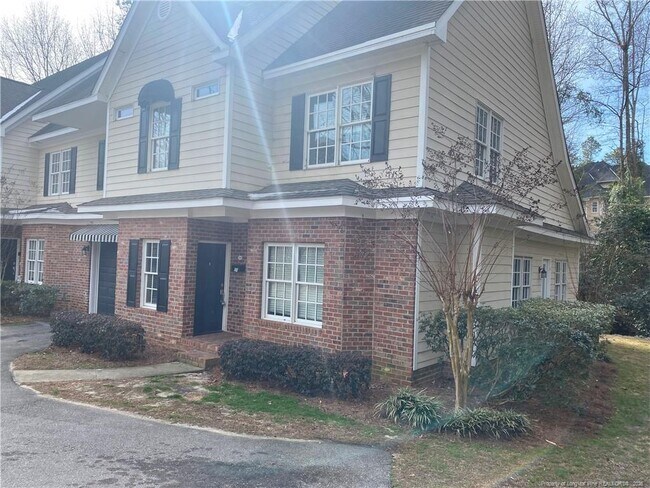 Photo - 320 Glenburney Dr