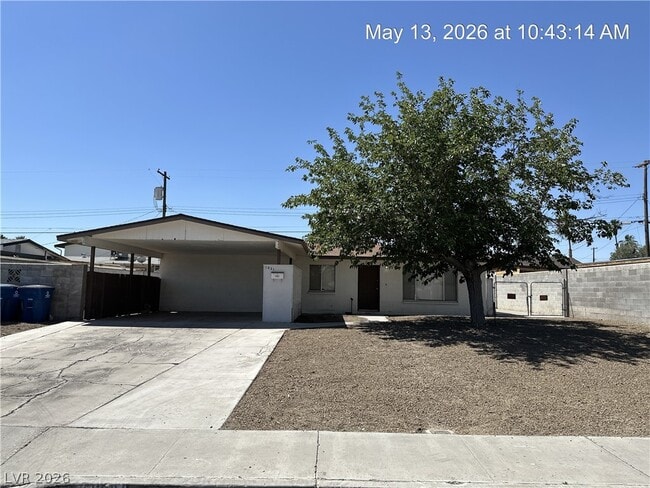 Building Photo - 1031 E Hacienda Ave