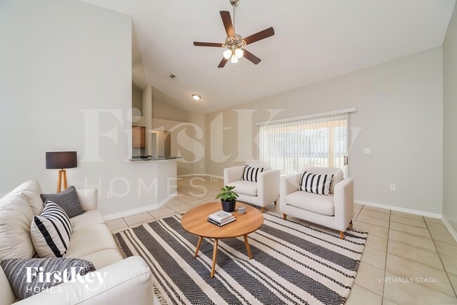 Photo - 839 Mendoza Dr