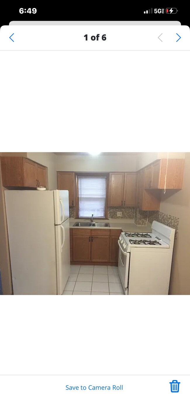 Building Photo - 100 Vana Dr