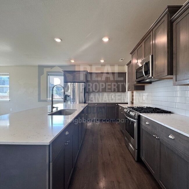 Photo - Beautiful Modern 3 Bedroom In Puyallup!!