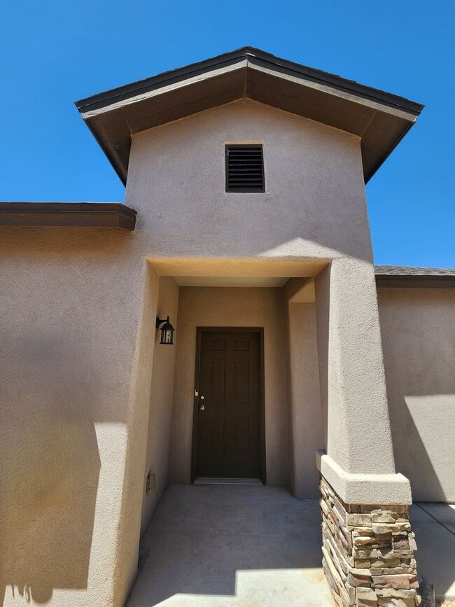 Photo - 7039 Chaco St