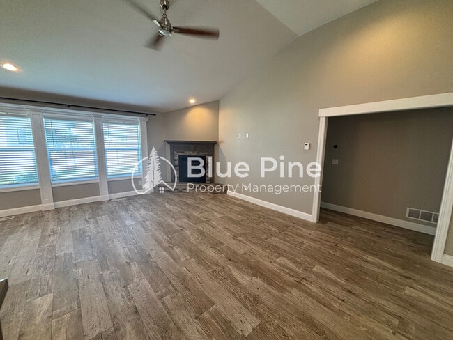 Photo - 5506 Eaglewood Dr