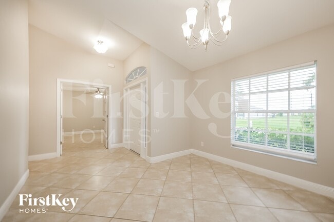 Photo - 346 NE 23rd St