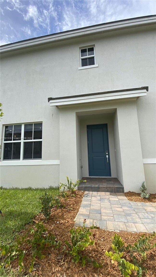 Photo - 125 SW 171st Terrace