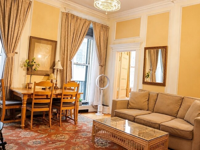 21 Beacon St Unit 3R