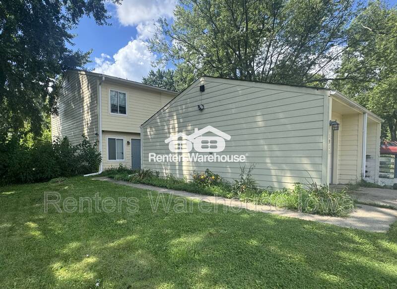 Photo - 1911 E Creston Ave Townhome