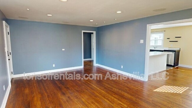 Photo - 653 Long Shoals Rd