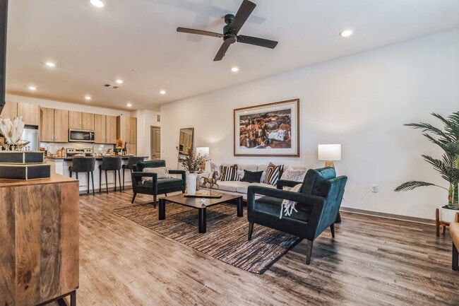 Canter Luxury Apartment Homes