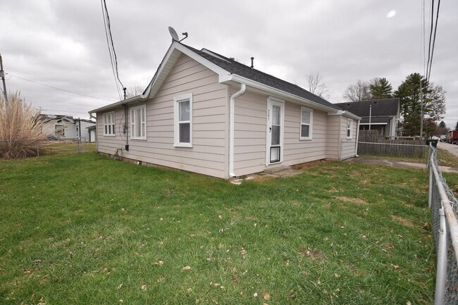 Photo - 2 Bedroom Home For Rent Fortville IN
