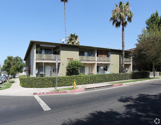 Photo - 7107 Etiwanda Ave