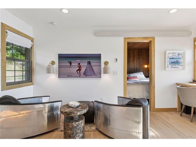 Photo - 5669 Hugo Rd