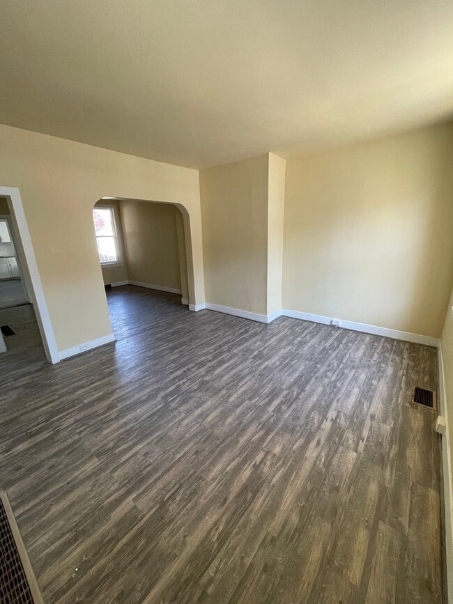 Photo - 289 Union St