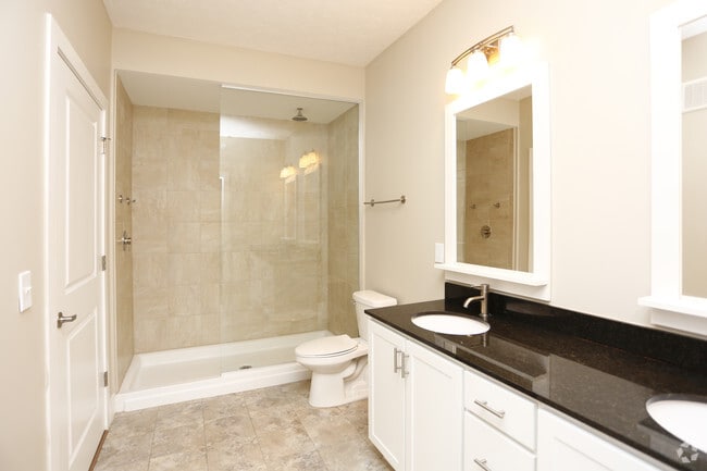 2BR, 2BA - The Cumberland - 1267 SF - Brighton Chase