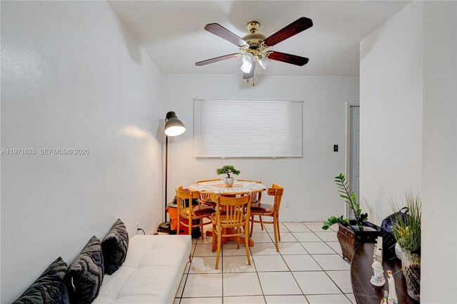 Photo - 502-504 Phippen Waiters Rd Unit 4