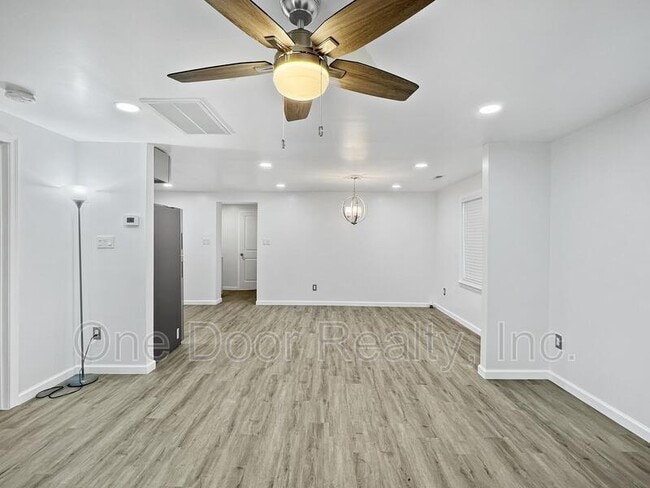 Photo - 8611 Richmond Rd