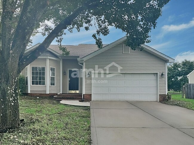 Building Photo - 4522 Capstone Dr Rental