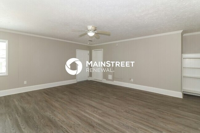Photo - 3 Bedroom Pet-Friendly Home in Lithonia, GA with Main Street Renewal