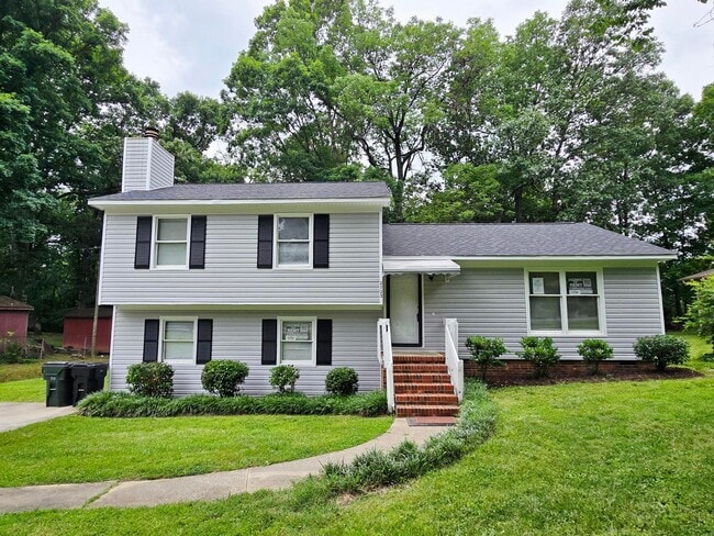 Awesome 4 Bedroom 2.5 Bath Home in West Bu... - Awesome 4 Bedroom 2.5 Bath Home in West Bu...