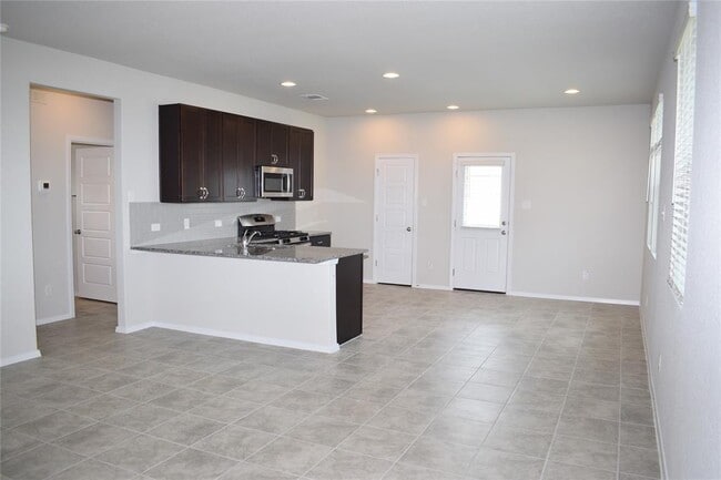 Photo - 117 Keltic Dr