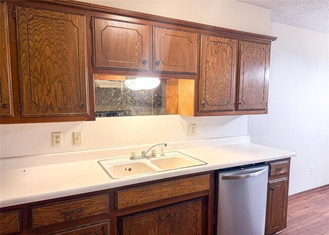 Photo - 101 Sahoma Terrace