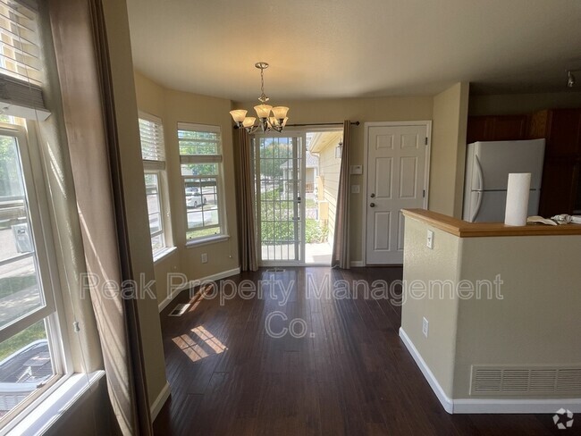 Building Photo - 1603 Robertson St Unit E Rental