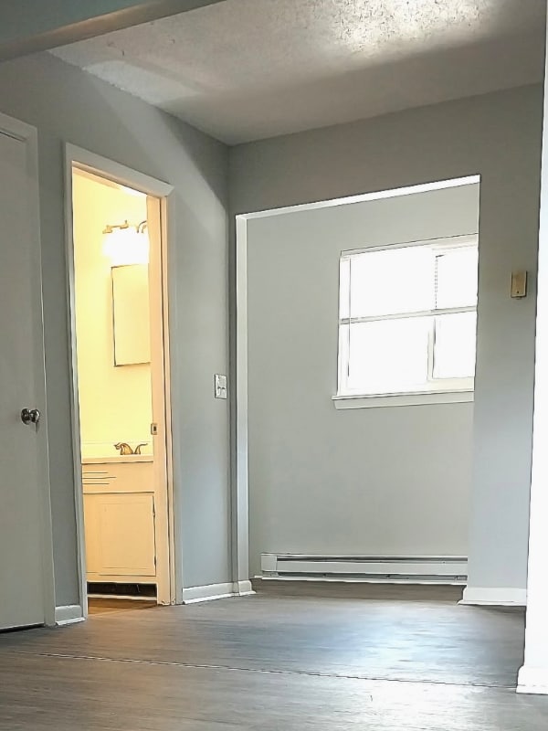 Photo - 139 Hendricks Blvd Unit 4