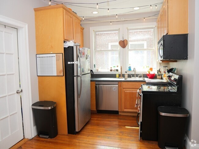 Building Photo - 14 Chestnut Hill Ave Unit 3 Rental