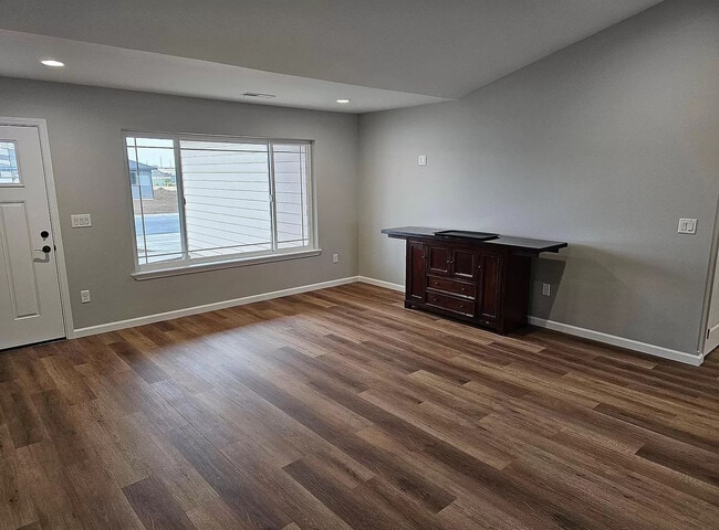 Photo - 2393 Pacific St