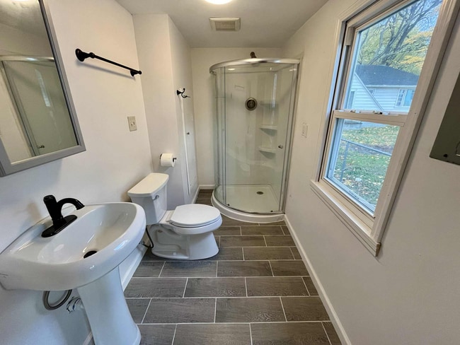 Photo - 305 Franklin Ave