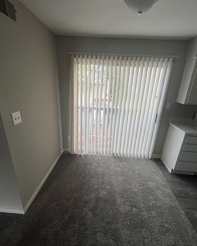 Photo - Coveniently Located 1 Bedroom 1 Bath Condo Unidad #27