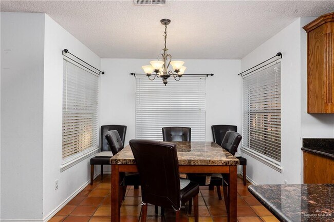 Photo - 15 El Rancho Rd Unidad 5