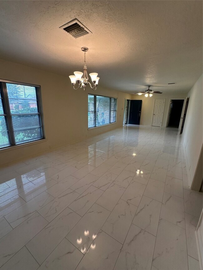 Photo - 3611 Broadmead Dr