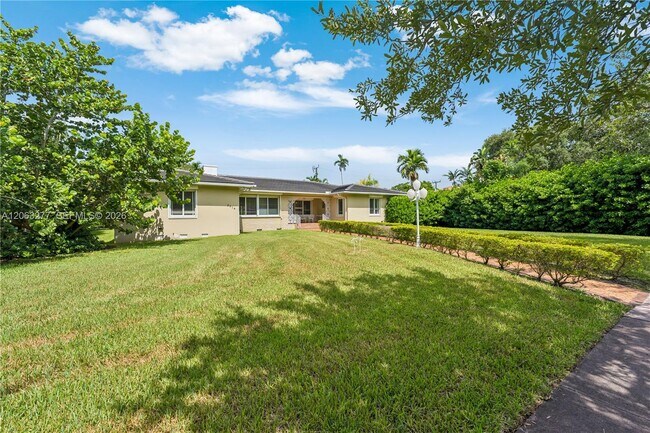 Photo - 2514 Granada Blvd