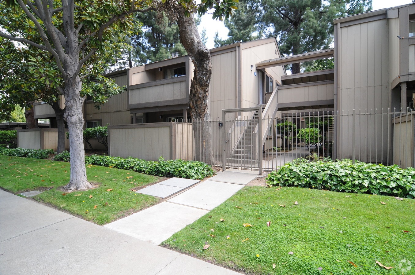 Photo - Parkway Green