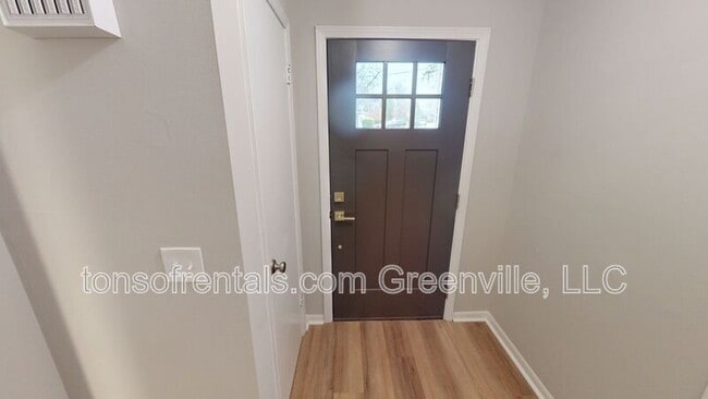 Photo - 231 Batesview Dr