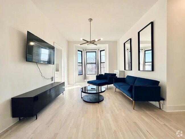 Building Photo - Furnished room/NOT APARTMENT Unit 3
