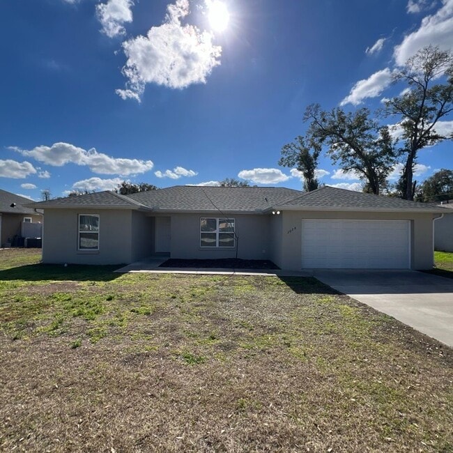Available now! Beautiful 3 BD/2BA Home in Belleview!! - Available now! Beautiful 3 BD/2BA Home in Belleview!!