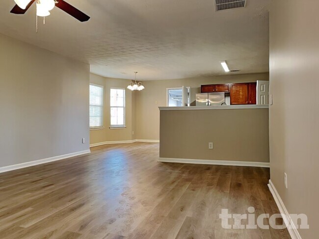 Photo - 70 Emerson Trail