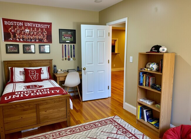 Photo - 68 Egmont St Unit 1