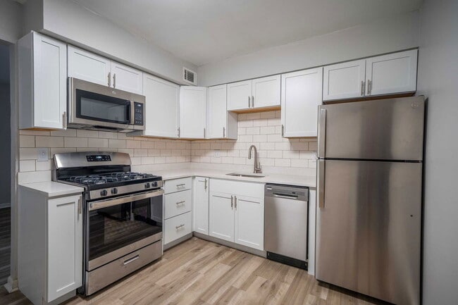 Photo - 1236 Indianola Ave