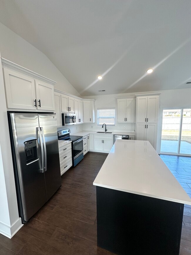 Photo - 210 Market St