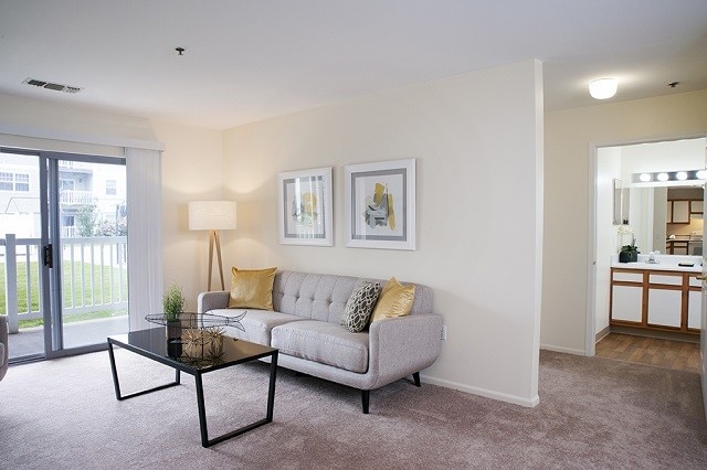 Photo - Idlewild Creek  Apartments