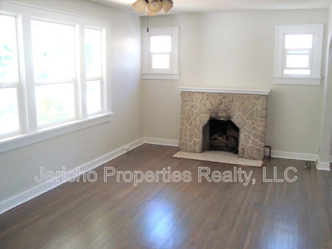 Photo - 417 S Clarkson St
