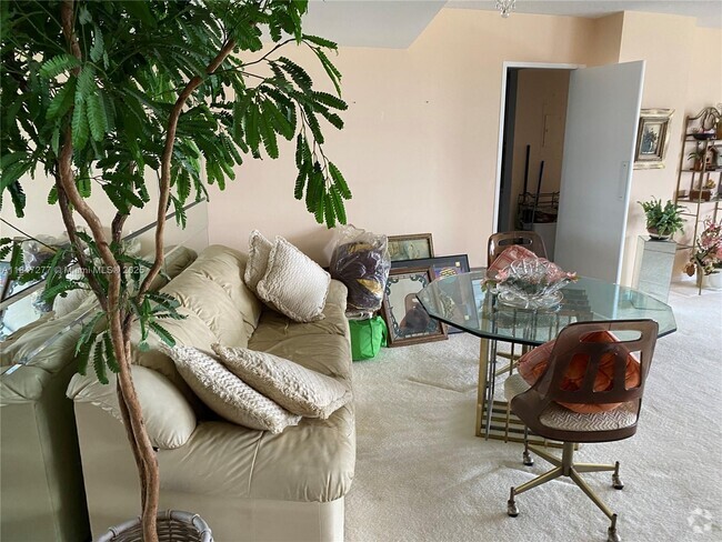 Building Photo - 3430 Galt Ocean Dr Unit 712 Rental
