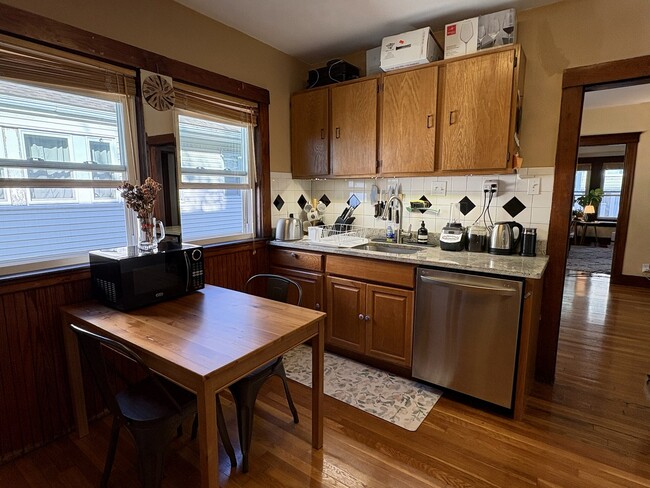 Photo - 17 Sunset St Unit 1