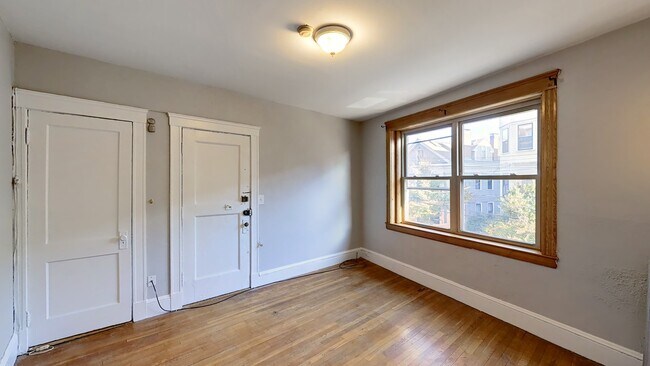 97 Hancock St Unit 4B