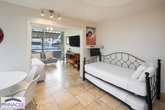 Photo - 240 Lili?uokalani Ave Unit 401