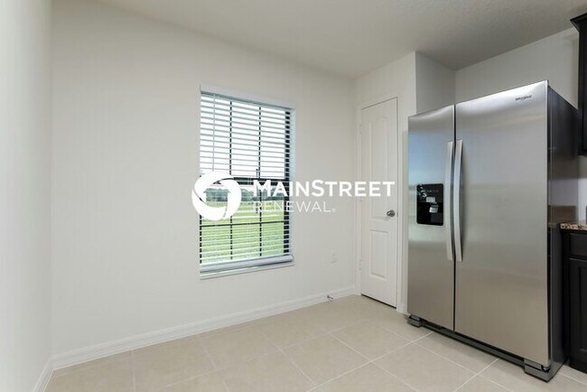 Photo - 3 Bedroom Pet-Friendly Home in Leesburg, FL with Main Street Renewal