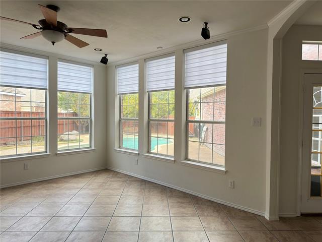 1328 Comanche Dr